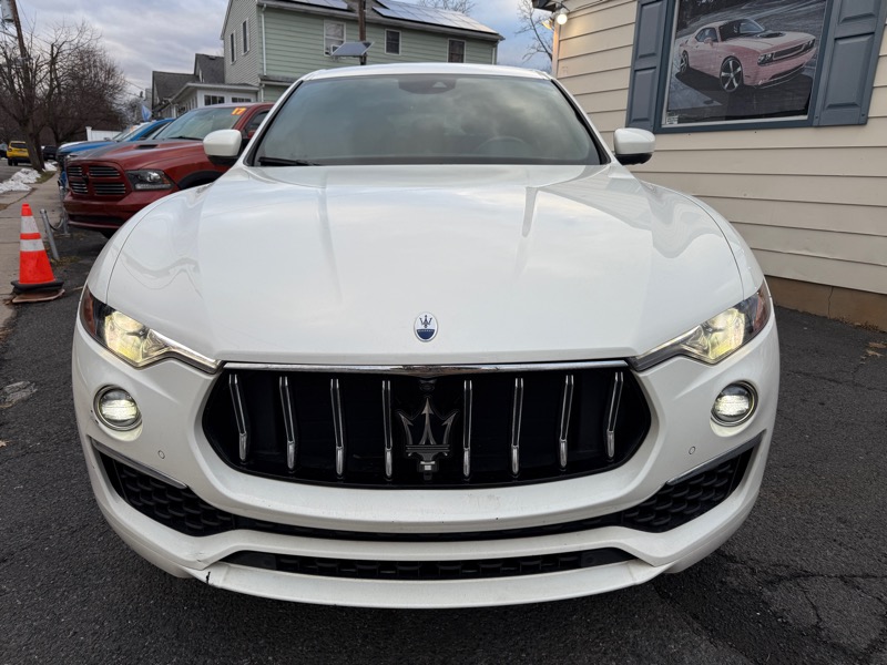 Maserati Levante  2022