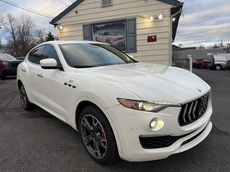Maserati Levante  2022