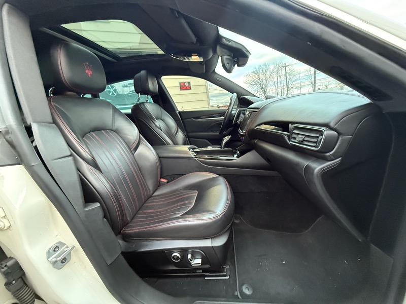 Maserati Levante  2022