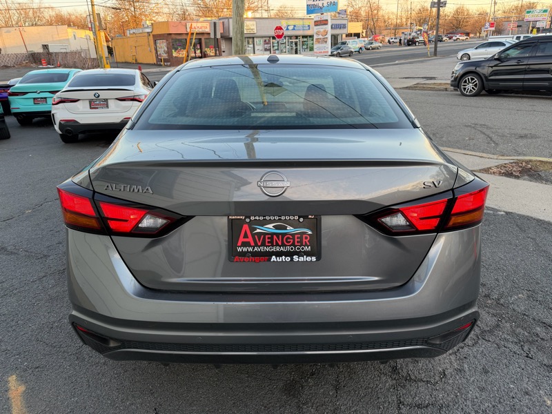 Nissan Altima SV 4D Sedan 2.5 2024