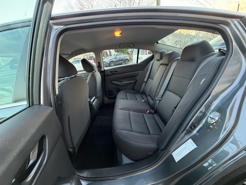 Nissan Altima SV 4D Sedan 2.5 2024