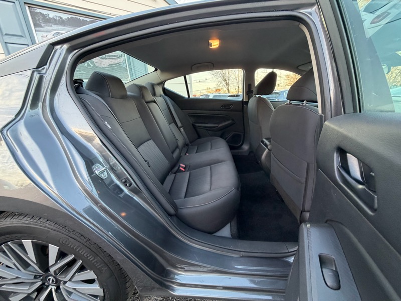 Nissan Altima SV 4D Sedan 2.5 2024