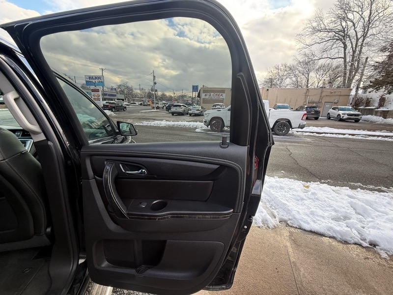 GMC Acadia Limited 4D SUV AWD 2017