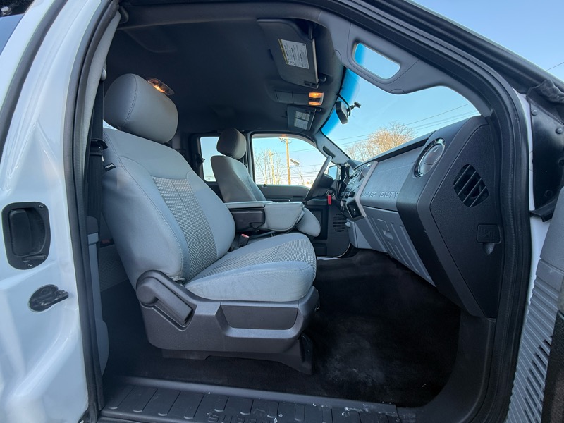 Ford F-250 SD XLT SuperCab 4WD 2016