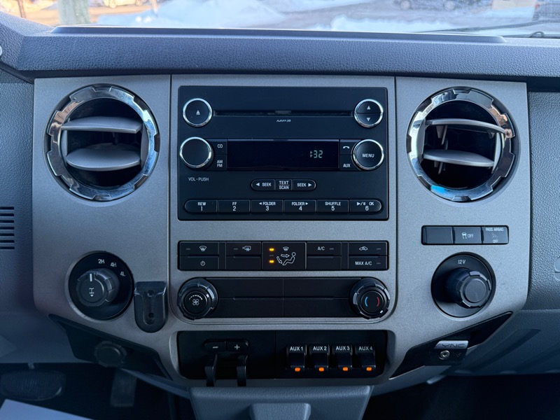 Ford F-250 SD XLT SuperCab 4WD 2016