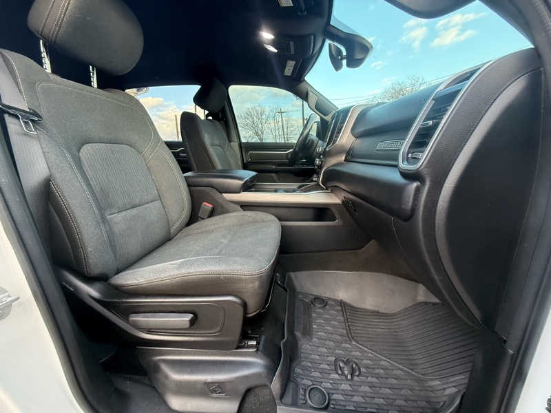 RAM 1500 Big Horn Crew Cab SWB 4WD 2019