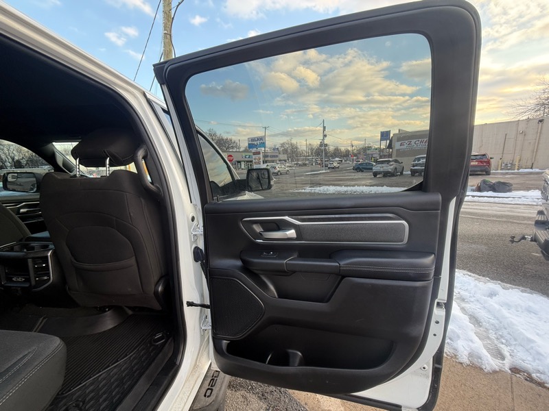 RAM 1500 Big Horn Crew Cab SWB 4WD 2019