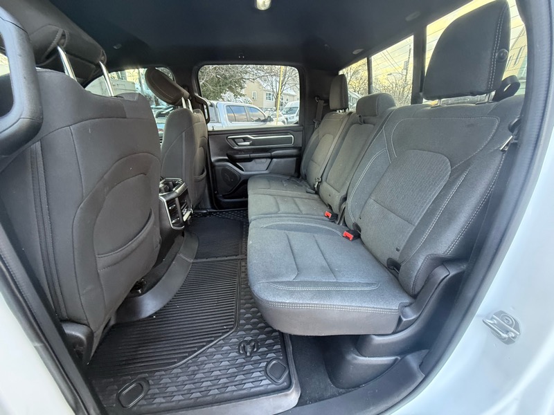 RAM 1500 Big Horn Crew Cab SWB 4WD 2019