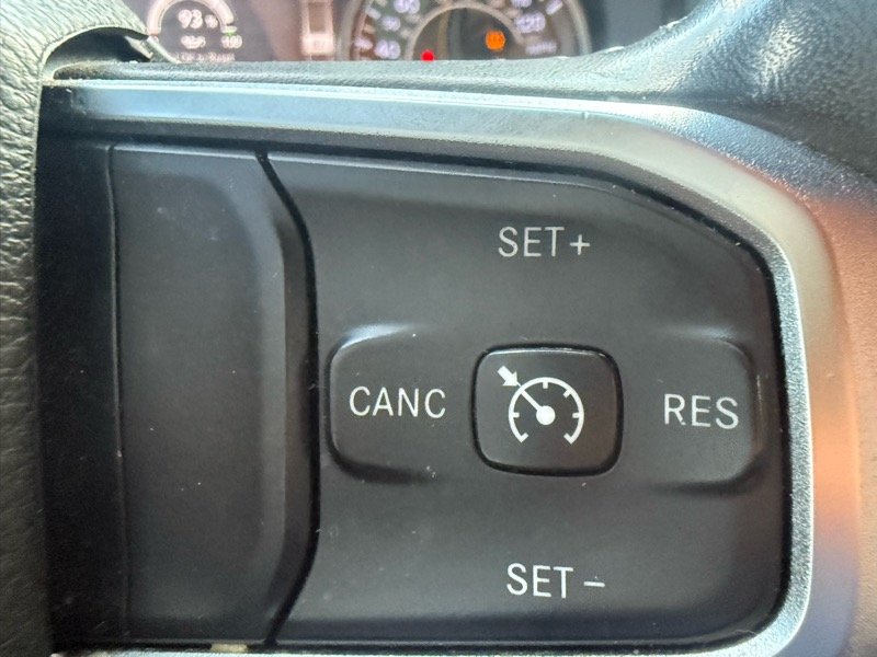 RAM 1500 Big Horn Crew Cab SWB 4WD 2019