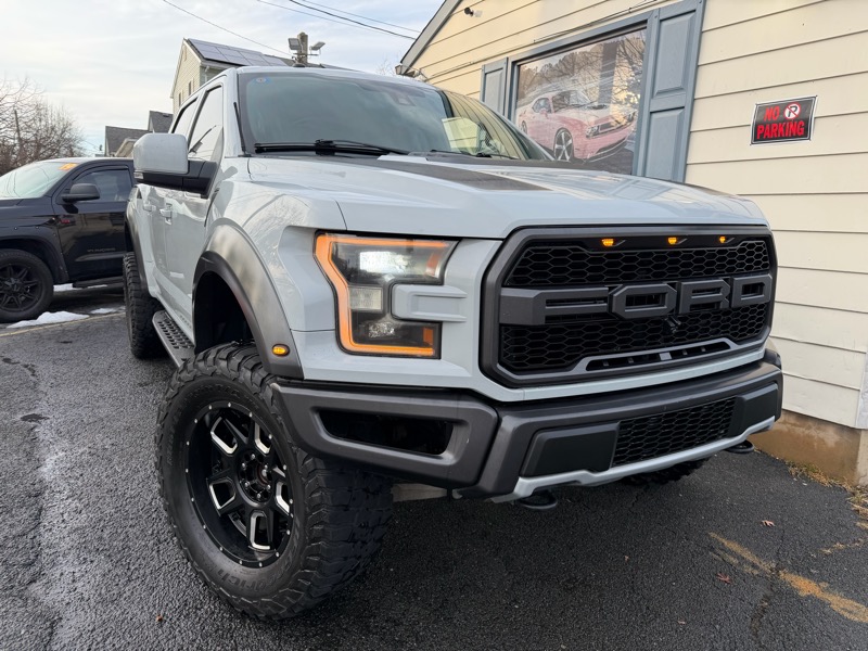 Ford F-150 Raptor SuperCrew 4WD 2017