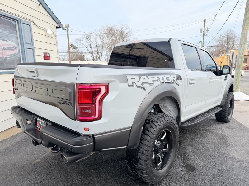 Ford F-150 Raptor SuperCrew 4WD 2017