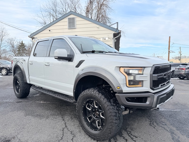 Ford F-150 Raptor SuperCrew 4WD 2017