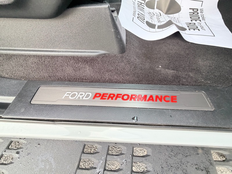 Ford F-150 Raptor SuperCrew 4WD 2017