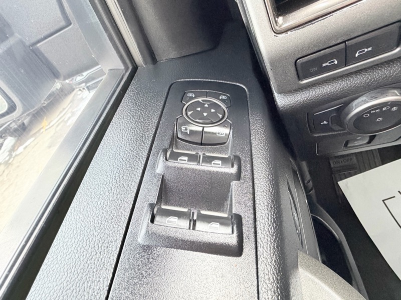 Ford F-150 Raptor SuperCrew 4WD 2017