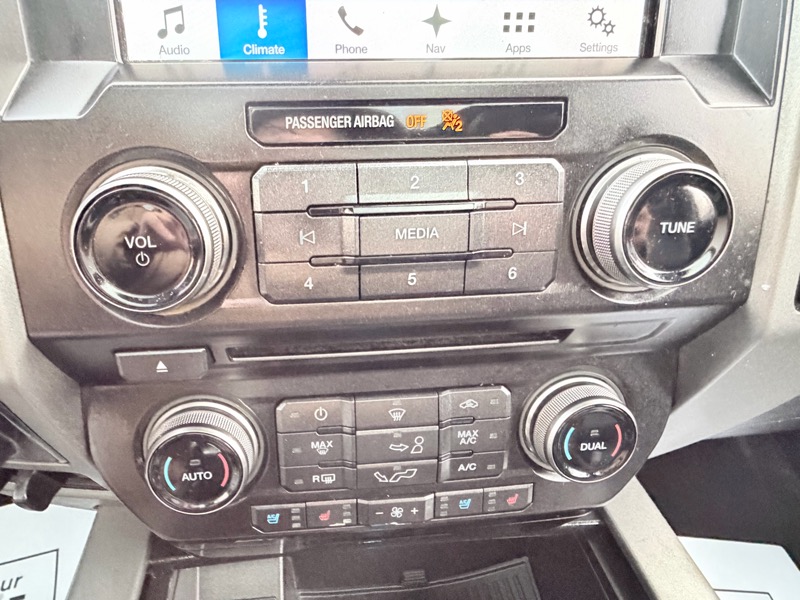 Ford F-150 Raptor SuperCrew 4WD 2017