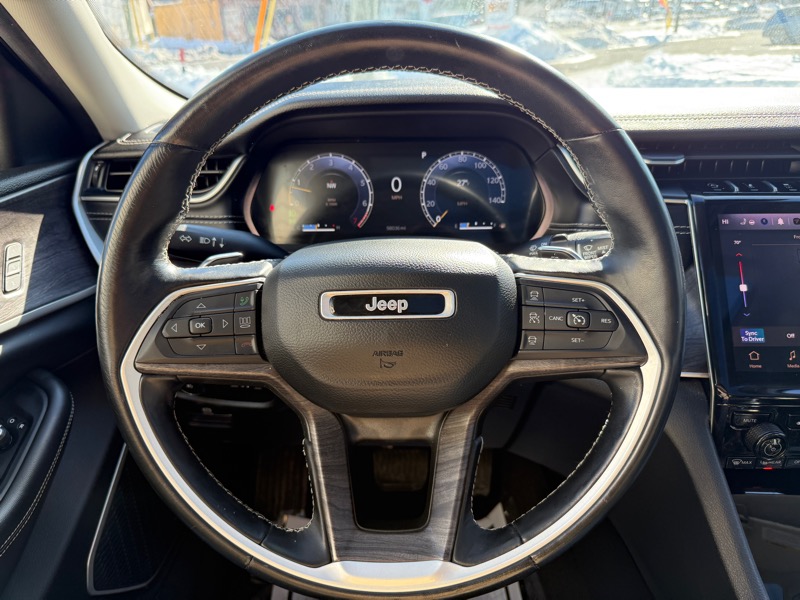 Jeep Grand Cherokee L Limited 4D SUV 4WD 2022