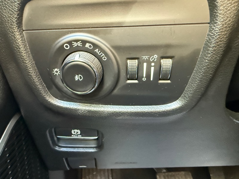 Jeep Grand Cherokee L Limited 4D SUV 4WD 2022