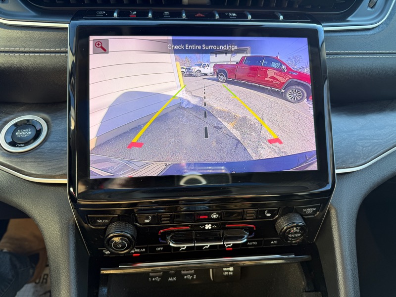 Jeep Grand Cherokee L Limited 4D SUV 4WD 2022