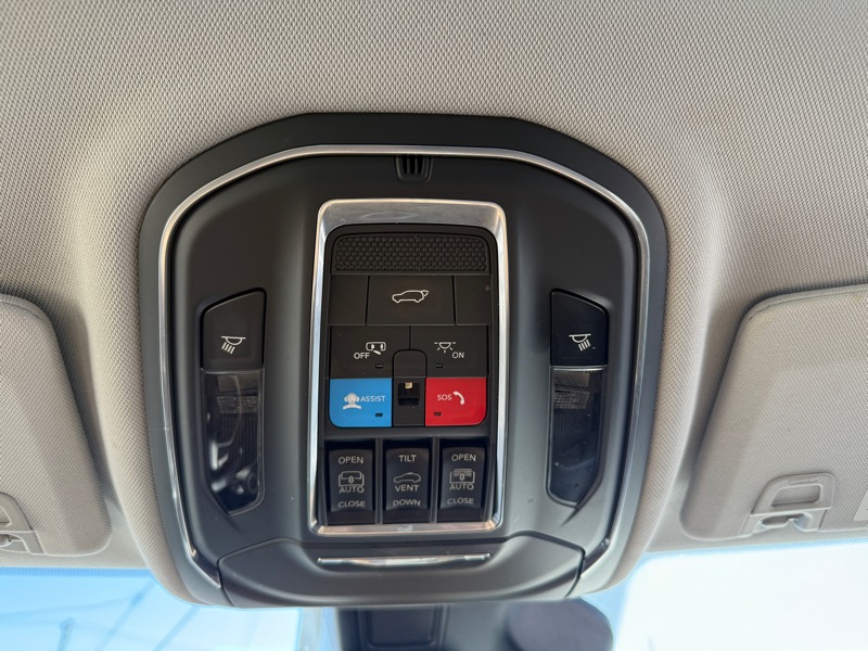 Jeep Grand Cherokee L Limited 4D SUV 4WD 2022