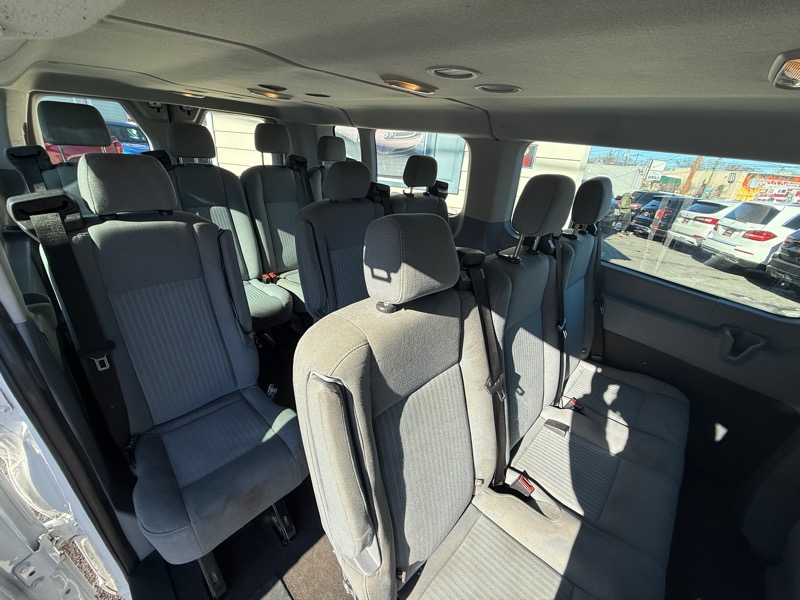 Ford Transit  2015