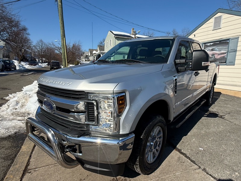 Ford F-250 SD XLT Crew Cab 4WD 2019