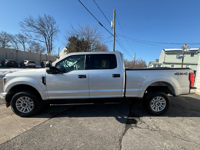 Ford F-250 SD XLT Crew Cab 4WD 2019