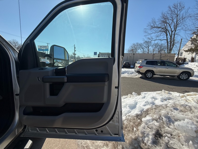 Ford F-250 SD XLT Crew Cab 4WD 2019