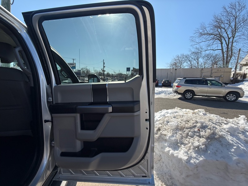 Ford F-250 SD XLT Crew Cab 4WD 2019