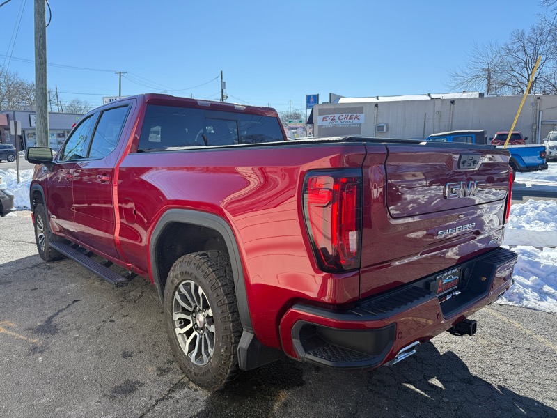 GMC Sierra 1500 AT4 Crew Cab 4WD 2023