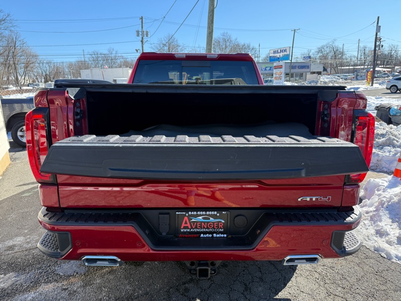 GMC Sierra 1500 AT4 Crew Cab 4WD 2023