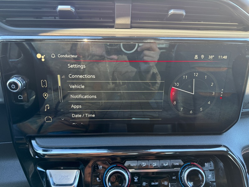 GMC Sierra 1500 AT4 Crew Cab 4WD 2023