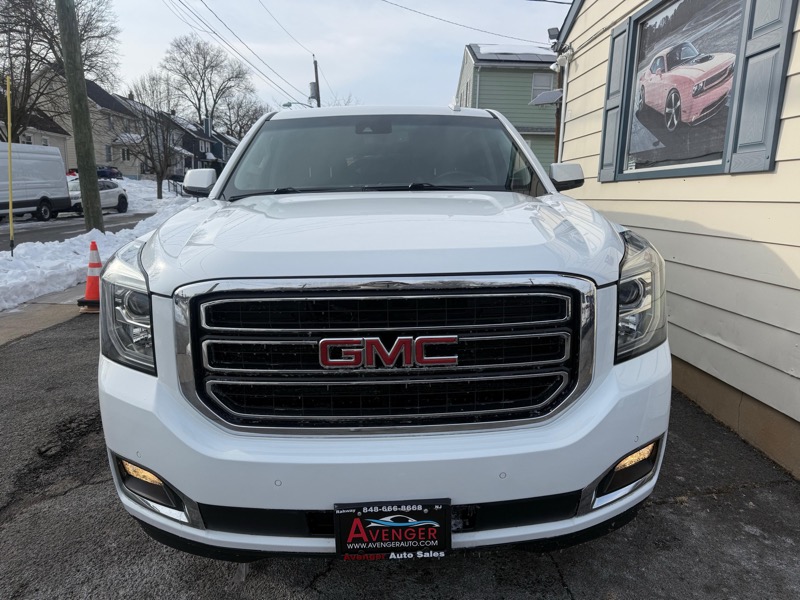 GMC Yukon SLE 4D SUV 4WD 2019