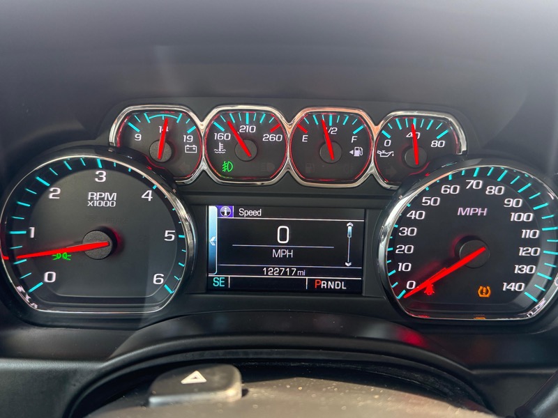 GMC Yukon SLE 4D SUV 4WD 2019