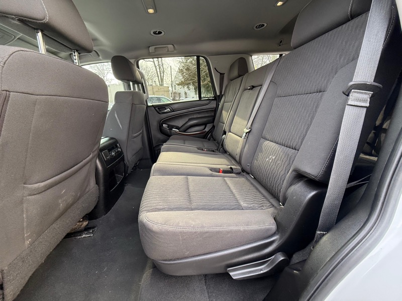 GMC Yukon SLE 4D SUV 4WD 2019