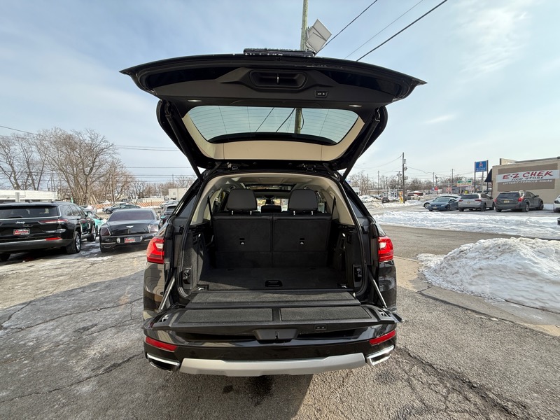 BMW X7 XDrive40i 4D SUV 2021