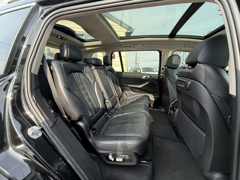 BMW X7 XDrive40i 4D SUV 2021