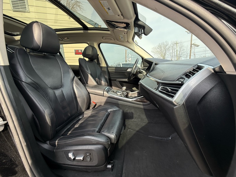 BMW X7 XDrive40i 4D SUV 2021