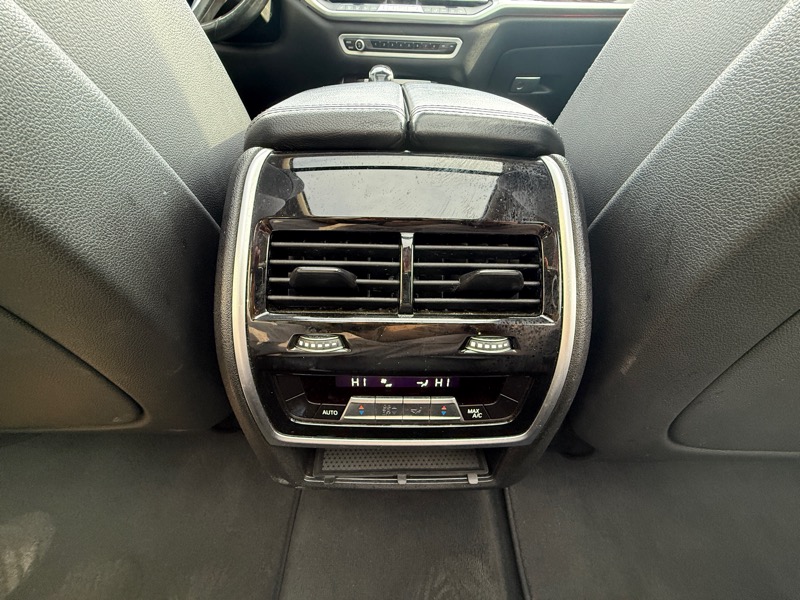 BMW X7 XDrive40i 4D SUV 2021