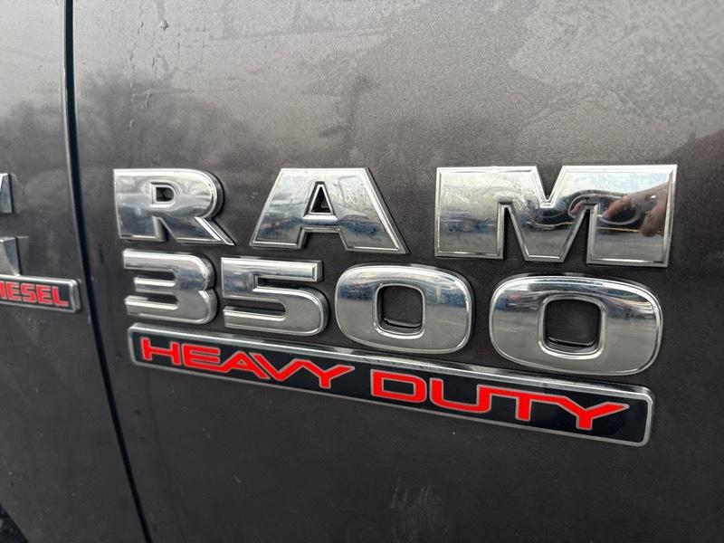RAM 3500 Tradesman Crew Cab 4WD 2016