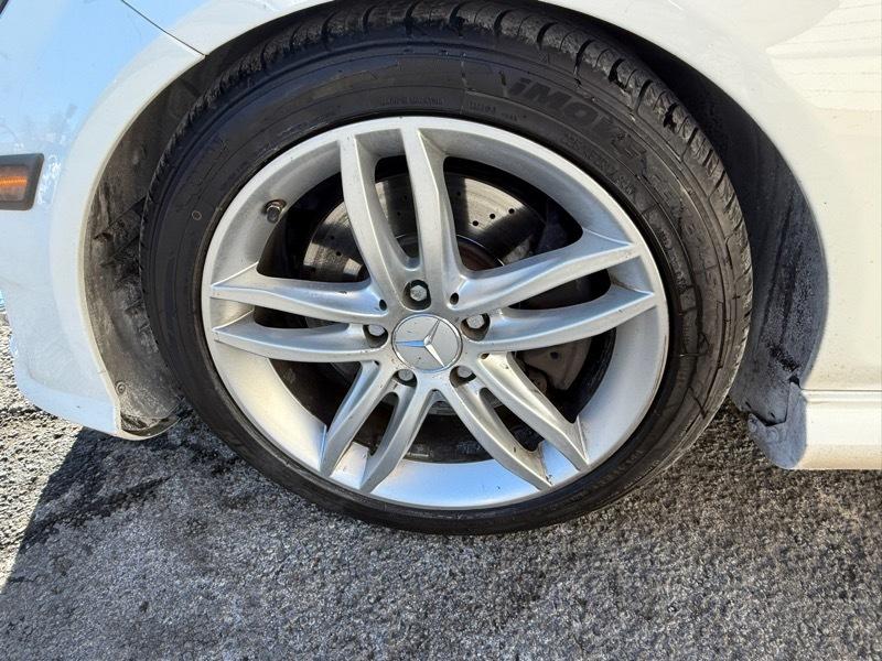 Mercedes-Benz C-Class C300 4MATIC Sport Sedan 2013