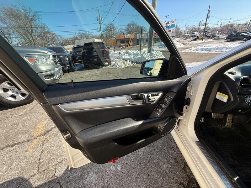 Mercedes-Benz C-Class C300 4MATIC Sport Sedan 2013