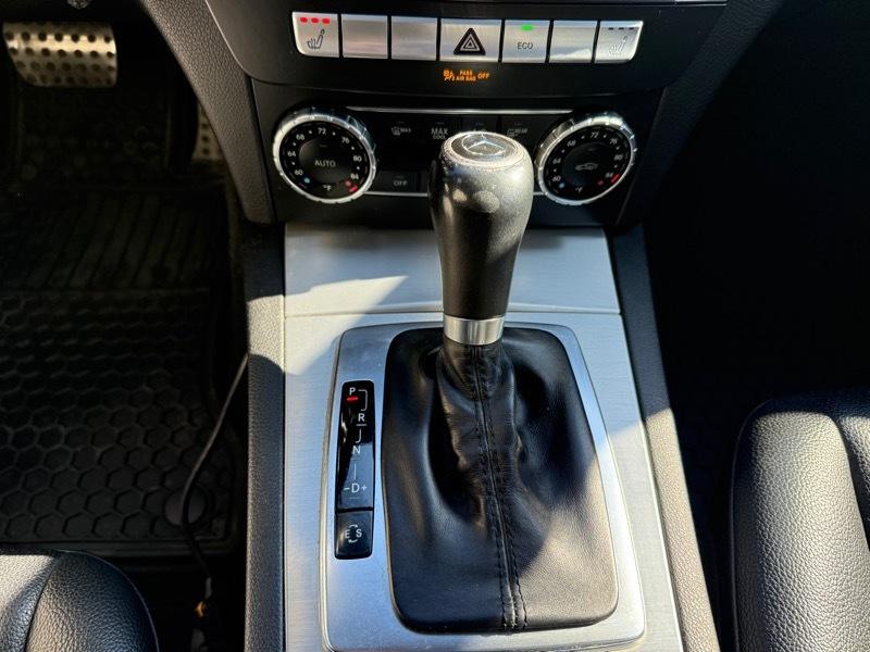 Mercedes-Benz C-Class C300 4MATIC Sport Sedan 2013