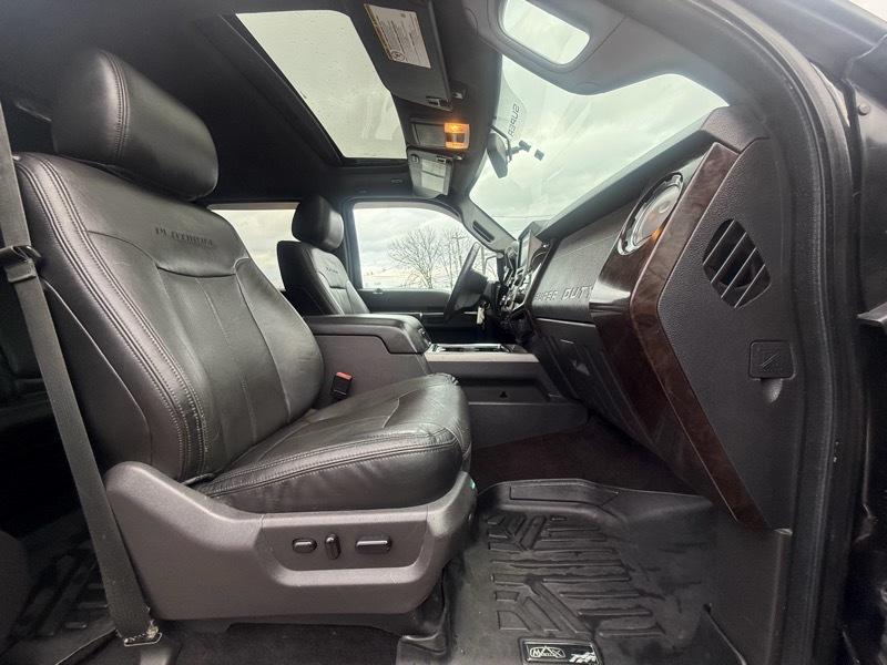 Ford F-350 Super Duty Chassis  2014