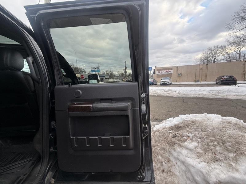 Ford F-350 Super Duty Chassis  2014