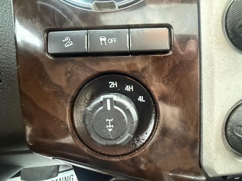 Ford F-350 Super Duty Chassis  2014