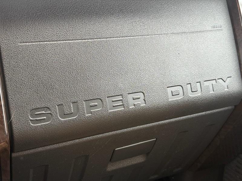 Ford F-350 Super Duty Chassis  2014