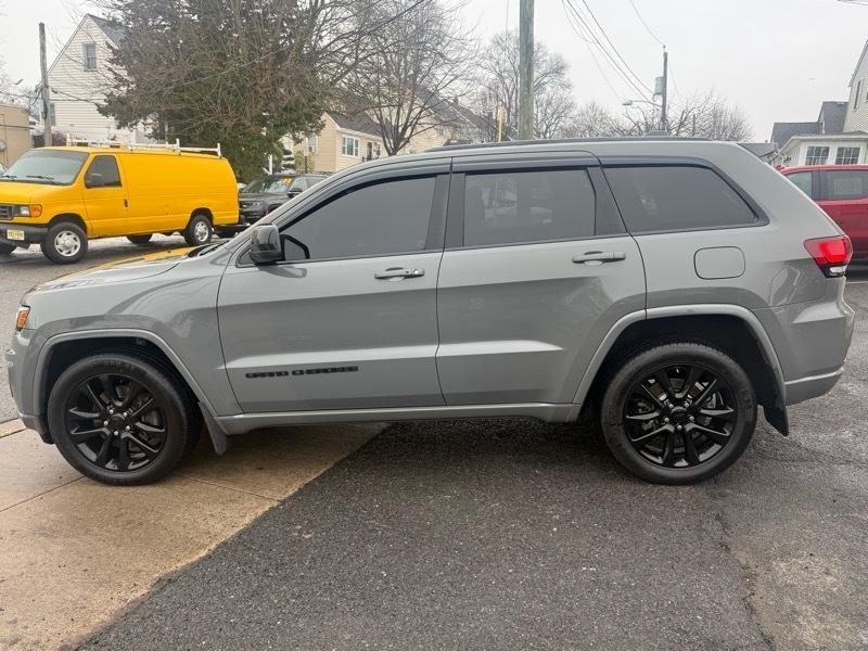 Jeep Grand Cherokee Laredo X 4WD 2021