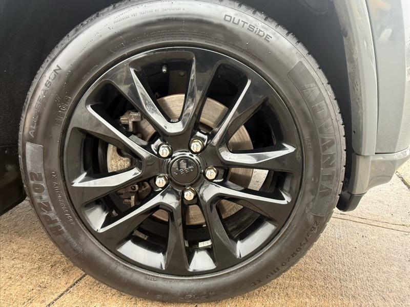 Jeep Grand Cherokee Laredo X 4WD 2021