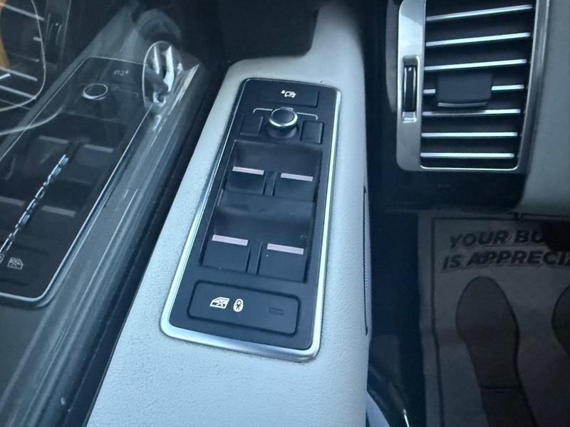 Land Rover Range Rover 3.0L V6 Supercharged HSE 2017