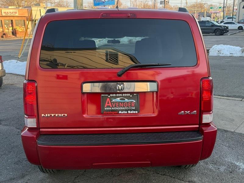 Dodge Nitro SXT 4WD 2008